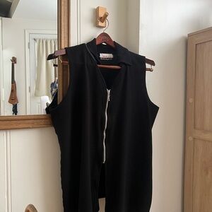 VINTAGE Black Sleeveless Zip-Up Top